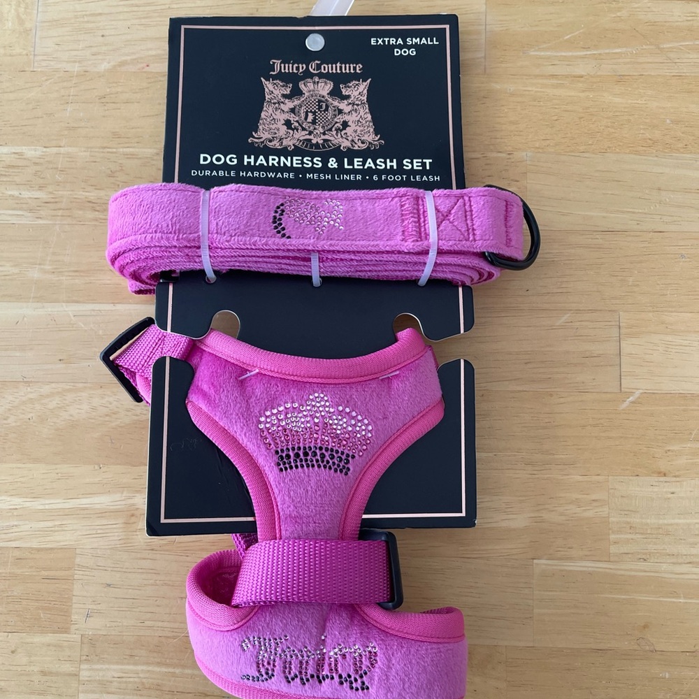 Juicy Couture Pink Dog Harness & Leash Set